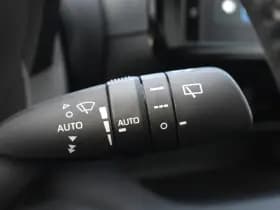 Toyota Yaris 1.5 Hybrid 115 First Edition Limited Automaat 116Pk thumbnail 12