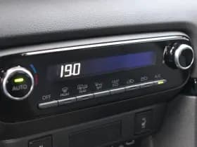 Toyota Yaris 1.5 Hybrid 115 First Edition Limited Automaat 116Pk thumbnail 13