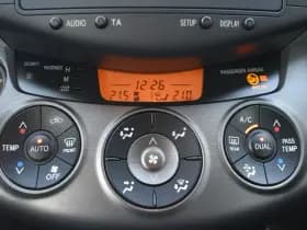 Toyota RAV4 2.0 Vvti Executive Business Automaat 158Pk thumbnail 21