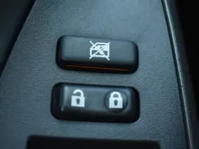 Toyota RAV4 2.0 Vvti Executive Business Automaat 158Pk thumbnail 8