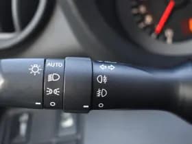 Toyota RAV4 2.0 Vvti Executive Business Automaat 158Pk thumbnail 9