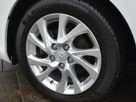 Toyota Auris 1.8 Hybrid Aspiration Automaat 100Pk thumbnail 2