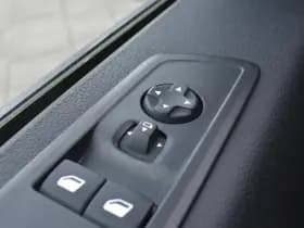 Peugeot E-Traveller 75 Kwh Long thumbnail 3