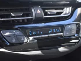 Toyota C-HR thumbnail 20