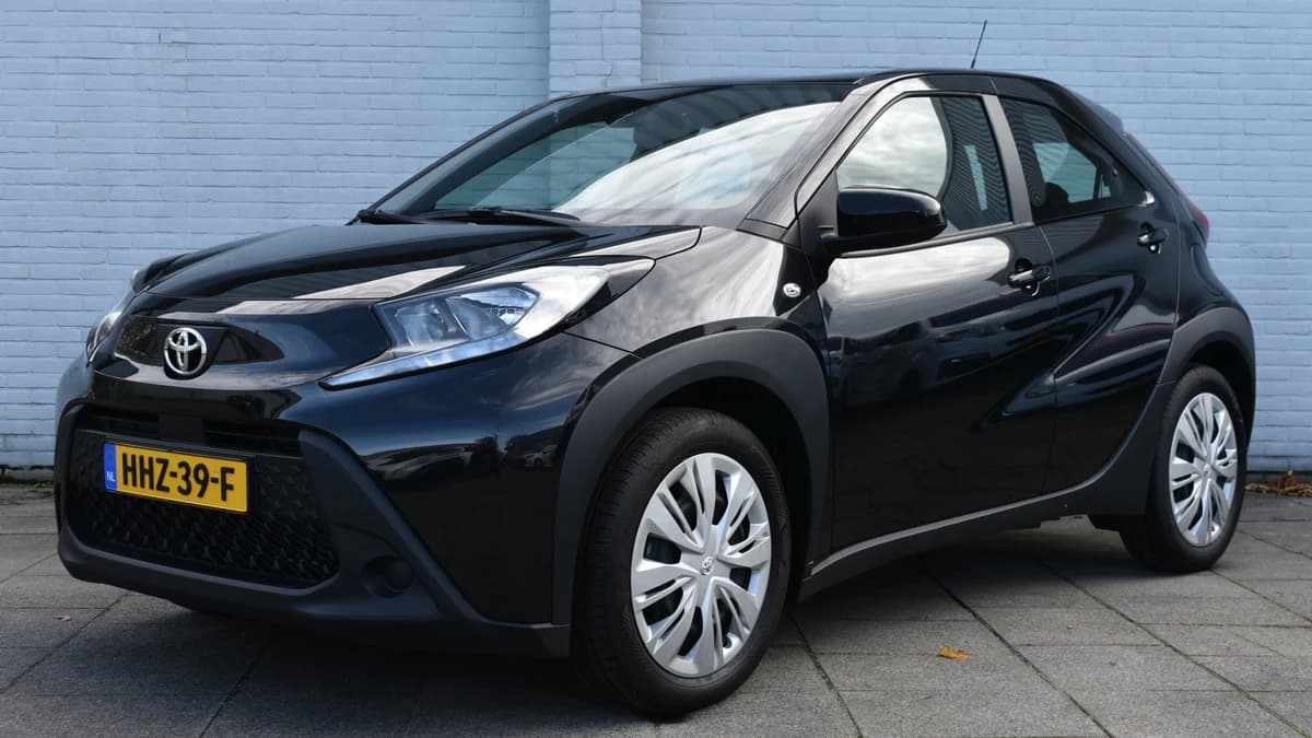 Toyota Aygo X 1.0 Vvt-I Mt Play 72 Pk — foto 1