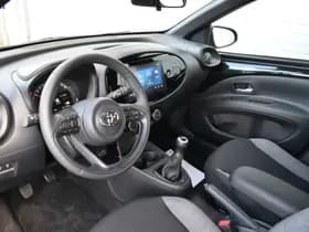 Toyota Aygo X 1.0 Vvt-I Mt Play 72 Pk thumbnail 3