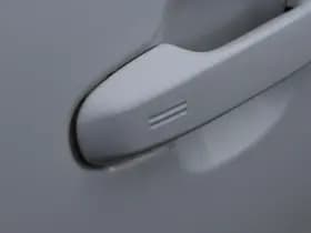 Toyota C-HR 1.8 Hybrid Dynamic Automaat 122Pk thumbnail 2