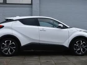 Toyota C-HR 1.8 Hybrid Dynamic Automaat 122Pk thumbnail 17