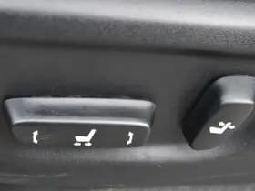 Toyota Land Cruiser 3.0 D-4D-F Executive thumbnail 4