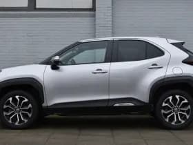 Toyota Yaris Cross 1.5 Hybrid Dynamic Limited Automaat 116Pk thumbnail 3