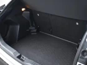 Toyota Yaris Cross 1.5 Hybrid Dynamic Limited Automaat 116Pk thumbnail 4