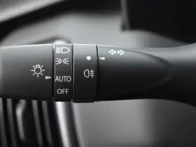 Toyota Urban Cruiser Dynamic 61 Kwh Automaat 174Pk thumbnail 11