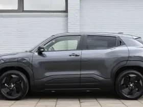 Toyota Urban Cruiser Dynamic 61 Kwh Automaat 174Pk thumbnail 3