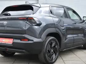 Toyota Urban Cruiser Dynamic 61 Kwh Automaat 174Pk thumbnail 5