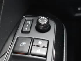 Toyota C-HR 1.8 Hybrid Executive Ultimate Automaat 122Pk thumbnail 16