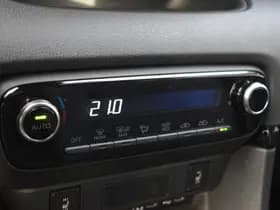 Toyota Yaris 1.5 Hybrid 115 First Edition Limited Automaat 116Pk thumbnail 8