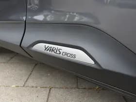 Toyota Yaris Cross thumbnail 2