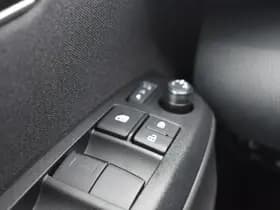 Toyota Yaris Cross thumbnail 9