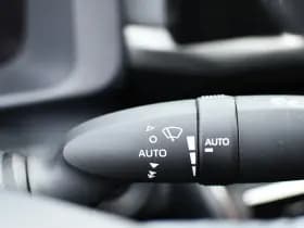 Toyota C-HR 1.8 Hybrid 140 Dynamic Automaat 140Pk thumbnail 18