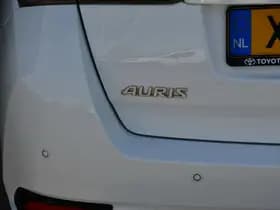 Toyota Auris thumbnail 25