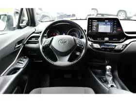 Toyota C-HR thumbnail 16