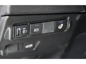 Toyota Corolla thumbnail 12