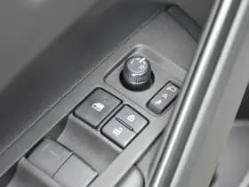Toyota Corolla thumbnail 9