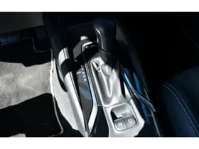 Toyota Corolla thumbnail 12