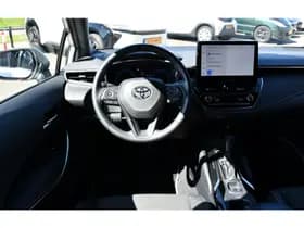 Toyota Corolla thumbnail 13