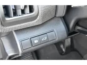 Toyota bZ4X thumbnail 11