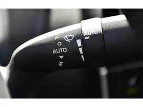 Toyota bZ4X thumbnail 16