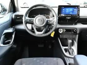 Toyota Yaris thumbnail 2