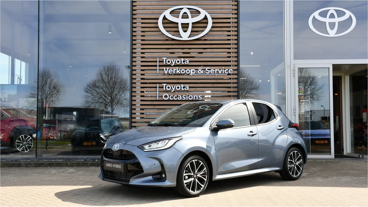 Toyota Yaris 1.5 Hybrid 115 Dynamic Automaat 116Pk — foto 1