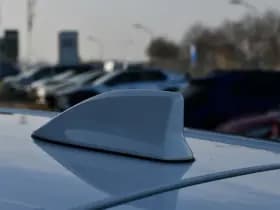 Toyota C-HR 1.8 Hybrid Style Luxury thumbnail 21