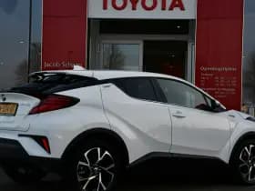 Toyota C-HR 1.8 Hybrid Style Luxury thumbnail 7