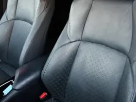 Toyota C-HR 1.8 Hybrid Style Luxury thumbnail 10