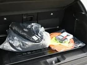 Toyota Urban Cruiser Executive 61 Kwh Automaat 174Pk thumbnail 38