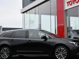 Toyota Corolla Touring Sports Hybrid 140 Dynamic Automaat 140pk thumbnail 3
