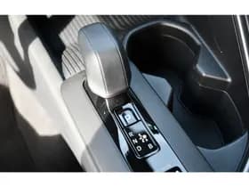 Toyota C-HR 2.0 Plug-In Hybrid 220 Dynamic Automaat 223Pk thumbnail 2