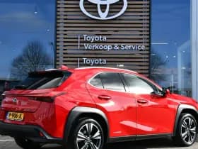 Lexus UX 250H Preference Line Automaat 184Pk thumbnail 3