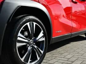 Lexus UX 250H Preference Line Automaat 184Pk thumbnail 4