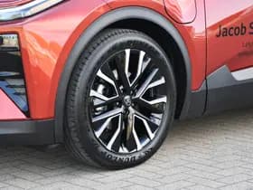 Toyota C-HR+ thumbnail 6