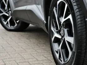 Toyota C-HR 2.0 Hybrid First Edition Automaat 184Pk thumbnail 16