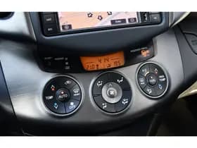 Toyota RAV4 thumbnail 14