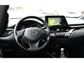 Toyota C-HR thumbnail 18