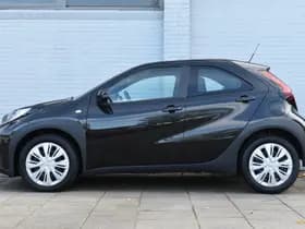 Toyota Aygo X 1.0 VVT-i MT Play 72 pk thumbnail 8