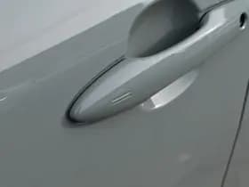 Toyota Corolla Cross Hybrid 140 Dynamic Automaat 140pk thumbnail 2