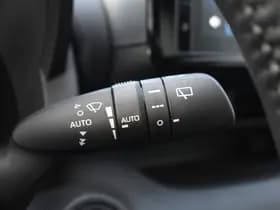 Toyota Yaris 1.5 Hybrid 115 First Edition Limited Automaat 116pk thumbnail 12