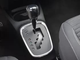 Toyota Yaris 1.5 Hybrid Dynamic Limited Automaat 100pk thumbnail 13