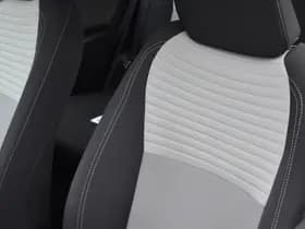 Toyota Yaris 1.5 Hybrid Dynamic Limited Automaat 100pk thumbnail 16